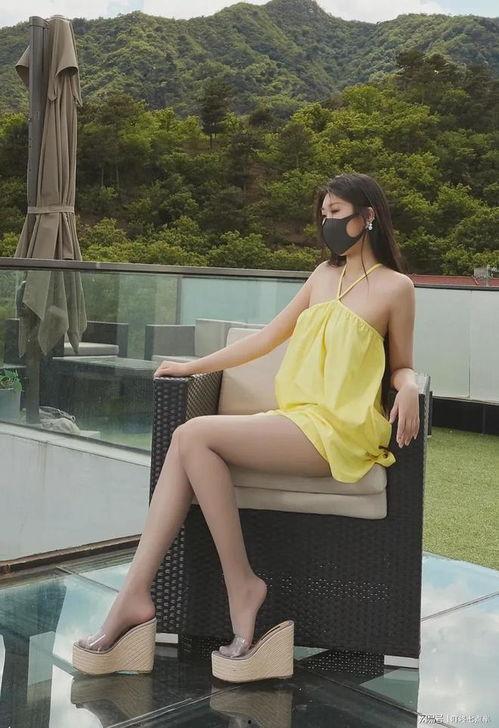 丝袜情欲女同学