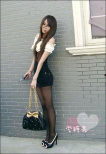 美女洗丝袜高笑,美女洗丝袜高笑揭秘